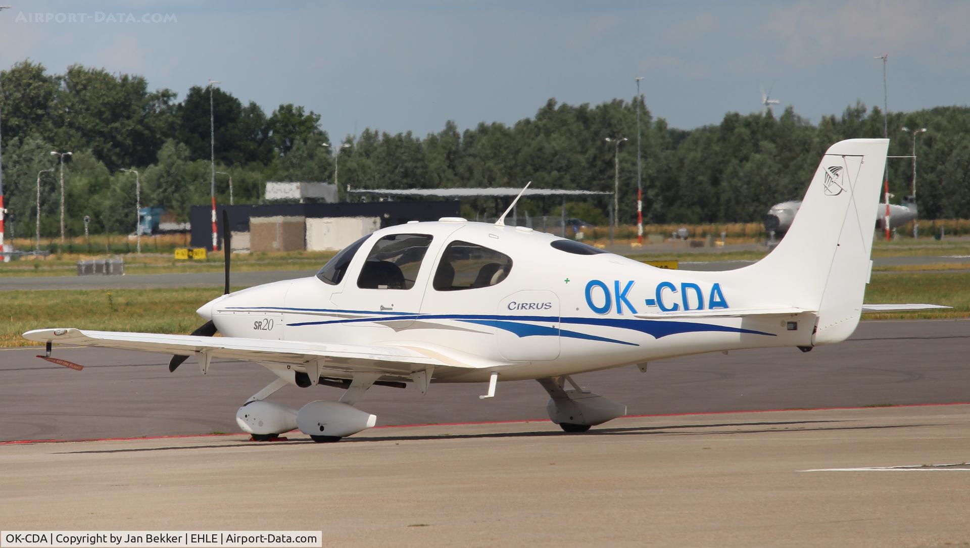OK-CDA, 2004 Cirrus SR20 C/N 1422, Lelystad Airport