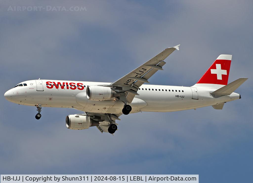 HB-IJJ, 1996 Airbus A320-214 C/N 585, Landing rwy 24R with new modified titles