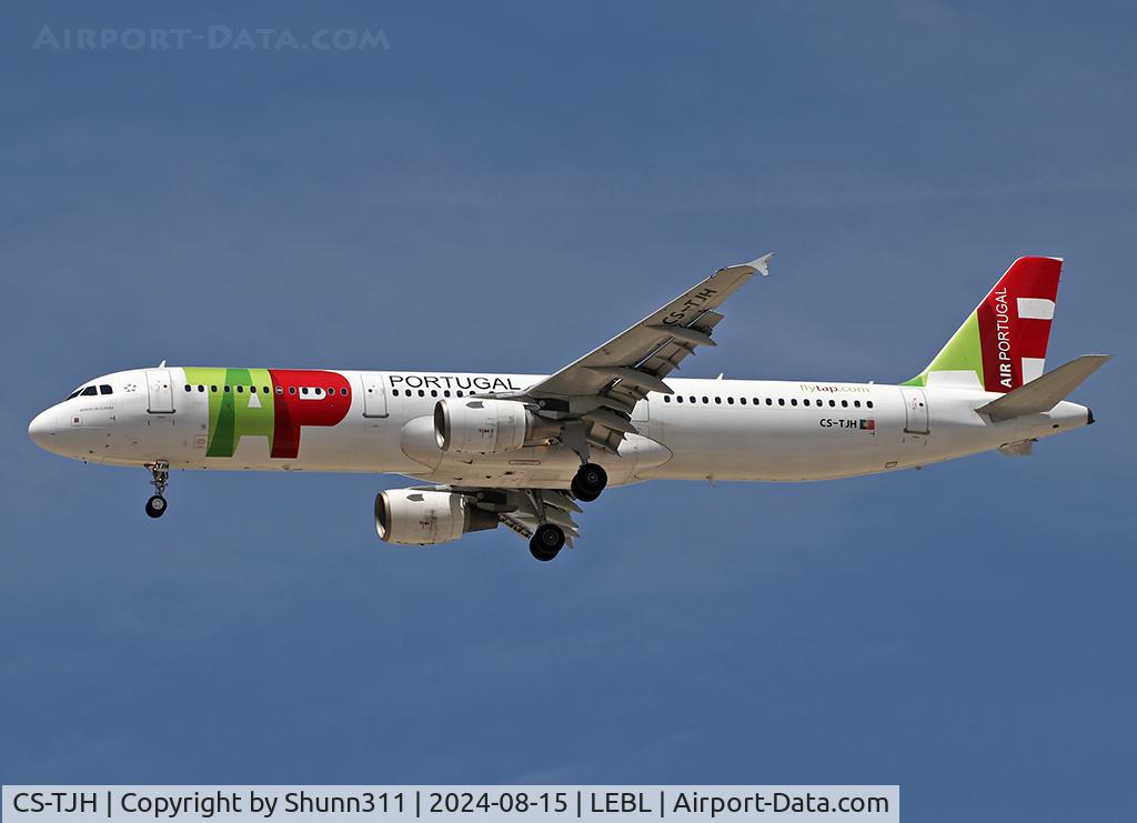 CS-TJH, 2004 Airbus A321-211 C/N 2270, Landing rwy 24R