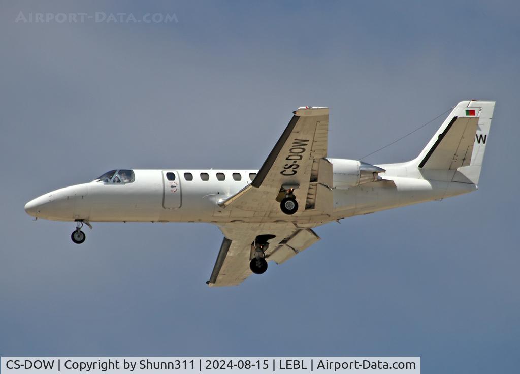 CS-DOW, 1990 Cessna 560 Citation V C/N 560-0088, Landing rwy 24R