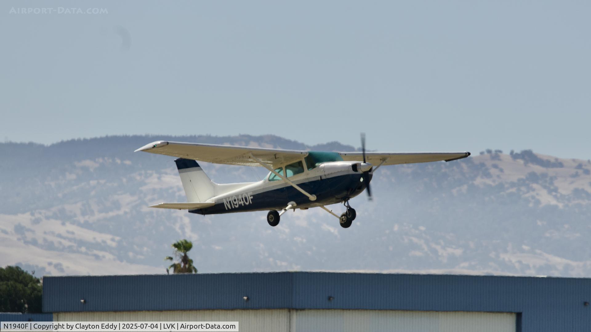 N1940F, 1979 Cessna 172N C/N 17273030, 4th July Livermore airport in California 2025