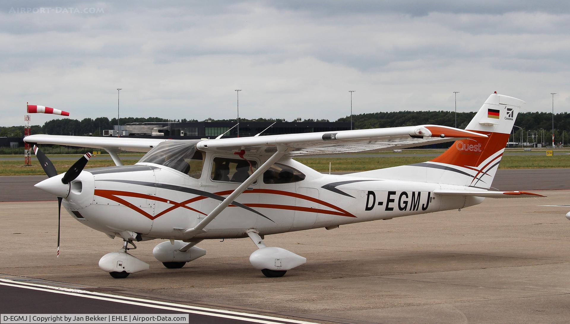 D-EGMJ, 2001 Cessna T182T Turbo Skylane C/N T18208009, Lelystad Airport