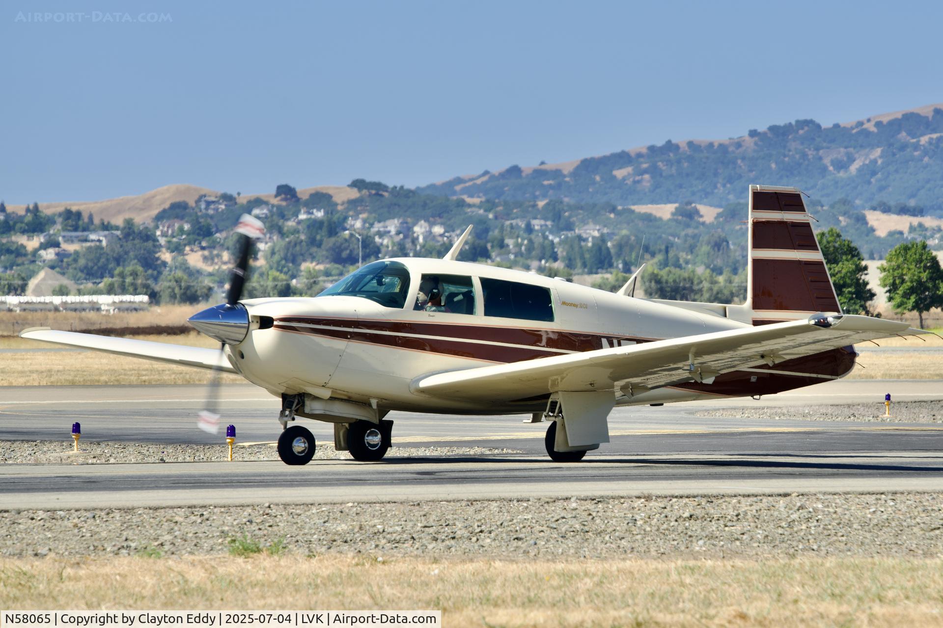 N58065, Mooney M20J 201 C/N 24-1616, 4th July Livermore airport in California 2025