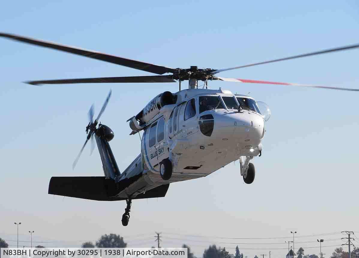 N83BH, 1987 Sikorsky EH-60A Black Hawk C/N 87-24668 (70-1245), Landing