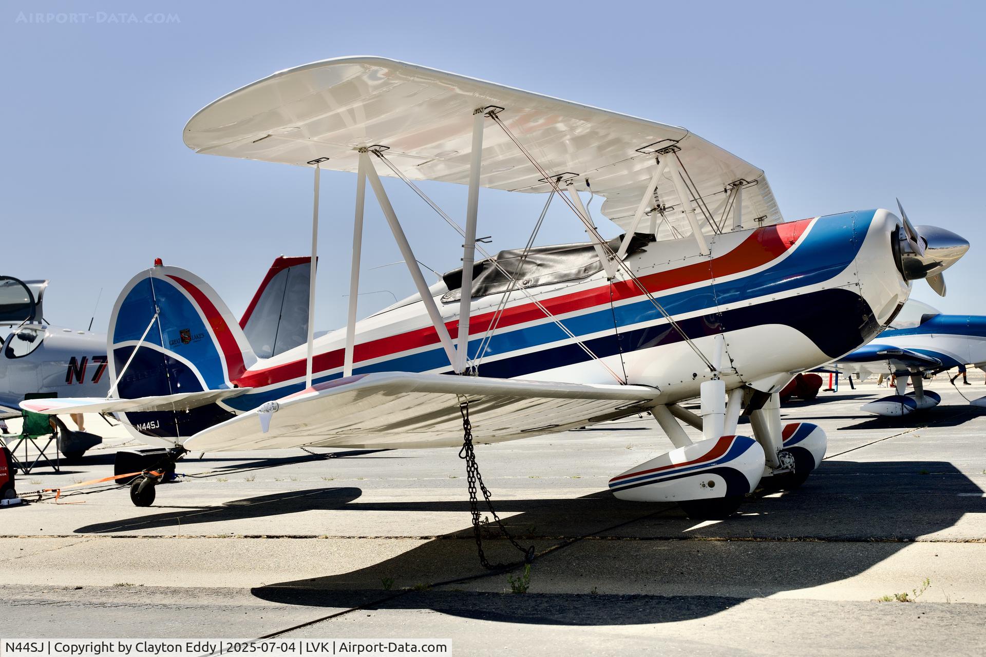 N44SJ, 1977 Great Lakes 2T-1A-2 Sport Trainer C/N 0752, 4th July Livermore airport in California 2025