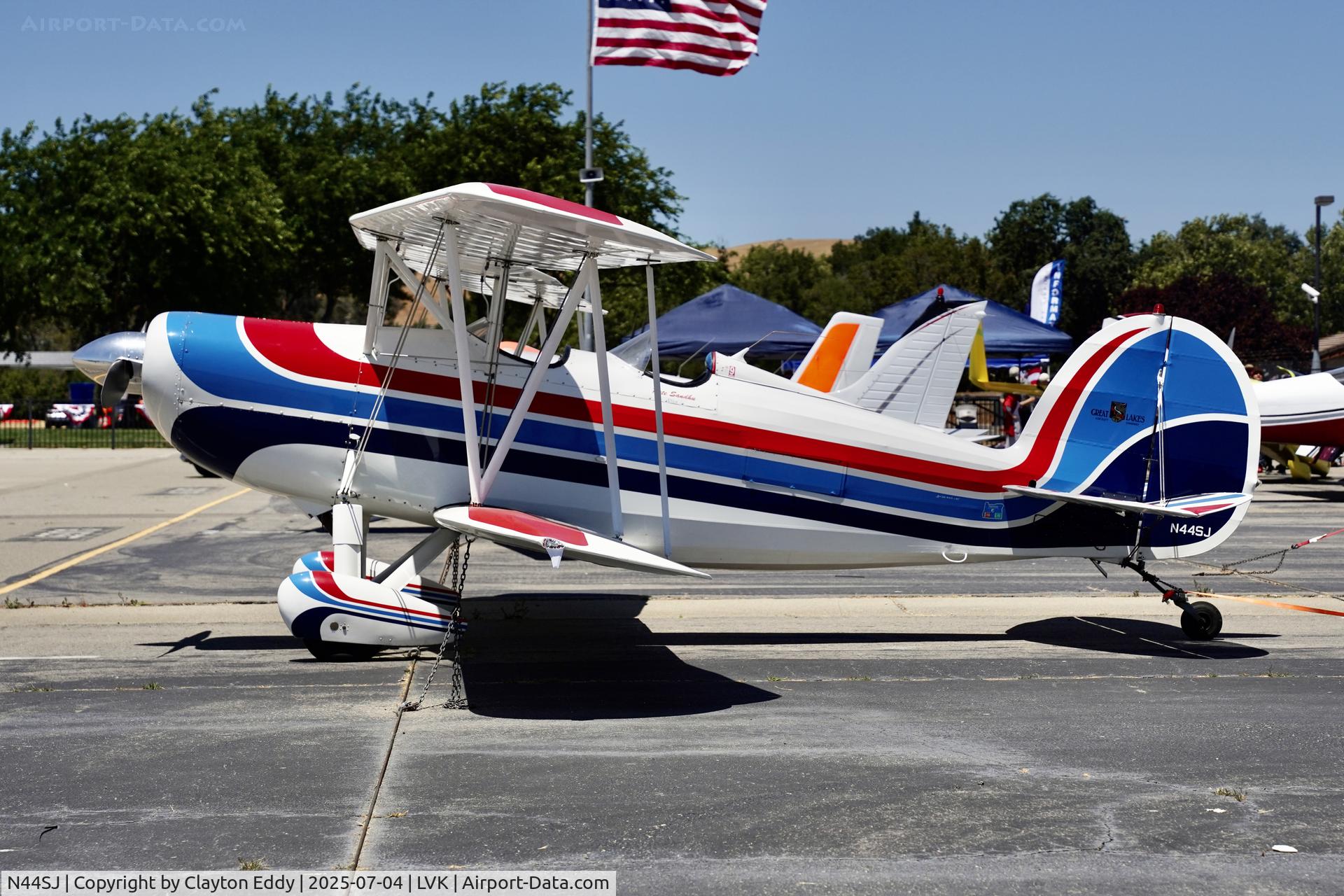 N44SJ, 1977 Great Lakes 2T-1A-2 Sport Trainer C/N 0752, 4th July Livermore airport in California 2025