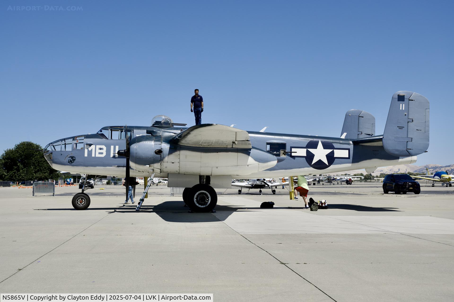 N5865V, 1945 North American B-25J Mitchell Mitchell C/N 108-34263, 4th July Livermore airport in California 2025