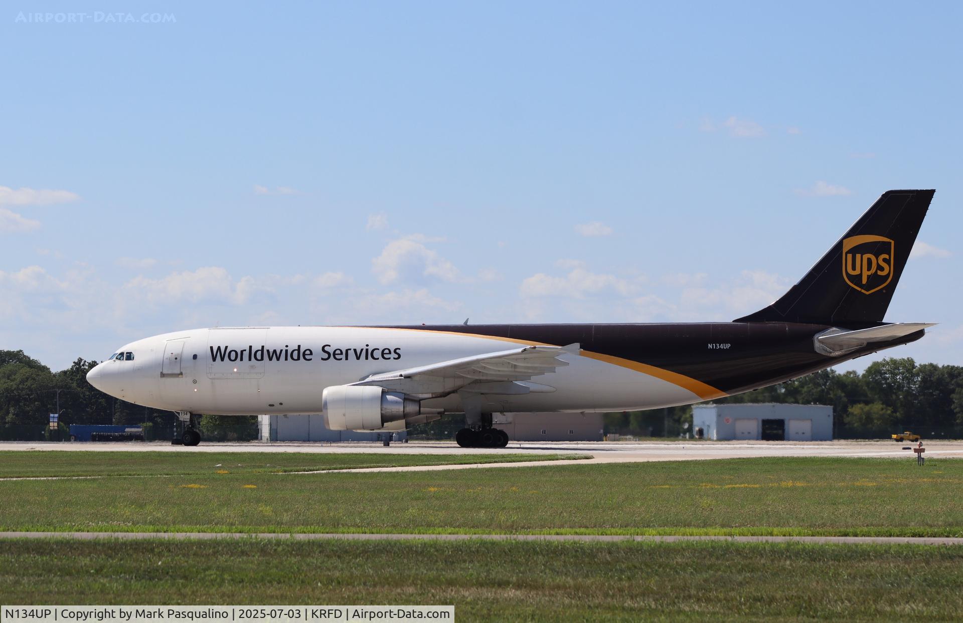 N134UP, 2001 Airbus A300F4-622R C/N 0817, Airbus A300F4-622R