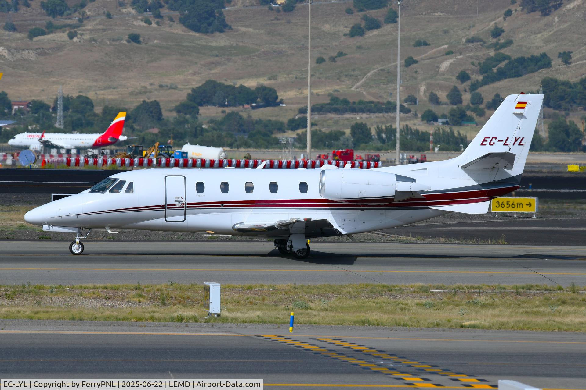 EC-LYL, 2013 Cessna 560XL Citation C/N 560-6153, Gestair Ce560XL taxying out