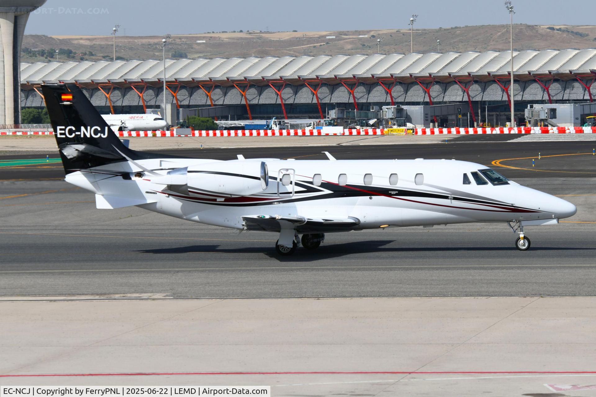 EC-NCJ, 2009 Cessna 560XL Citation XLS+ C/N 560-6029, Ce560XLs arriving in MAD