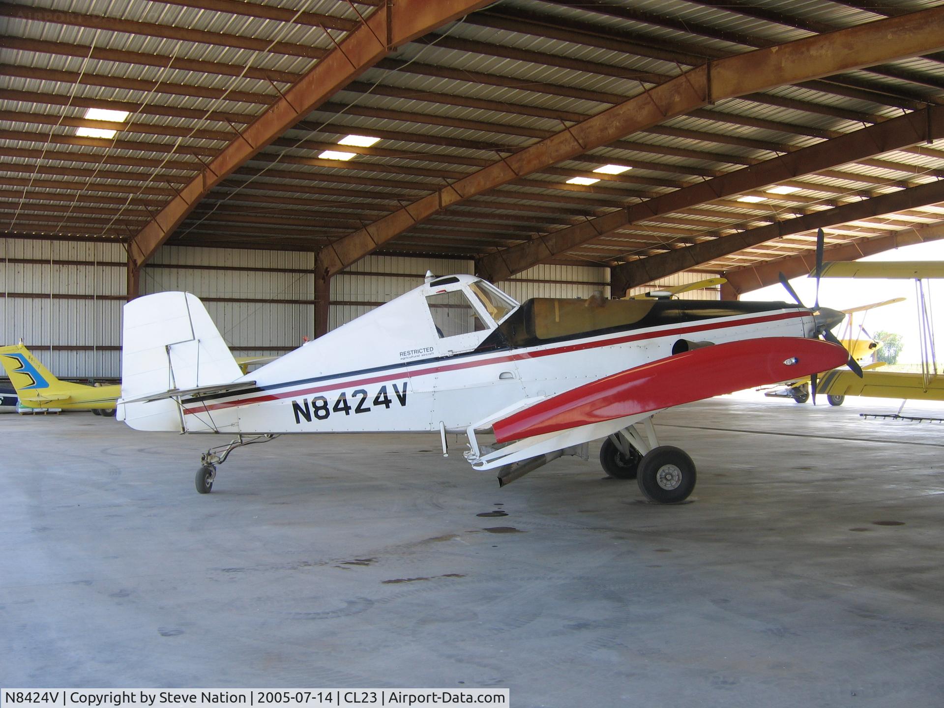 N8424V, 1976 Rockwell International S-2R Turbo Thrush Commander C/N 2184R, Chuck Jones Flying Service 1976 Rockwell International S2R-T34 rigged as duster at their Biggs, CA base