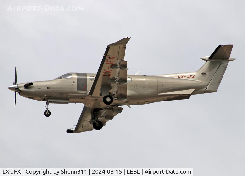 LX-JFX, 2014 Pilatus PC-12/47E C/N 1510, Landing rwy 24R