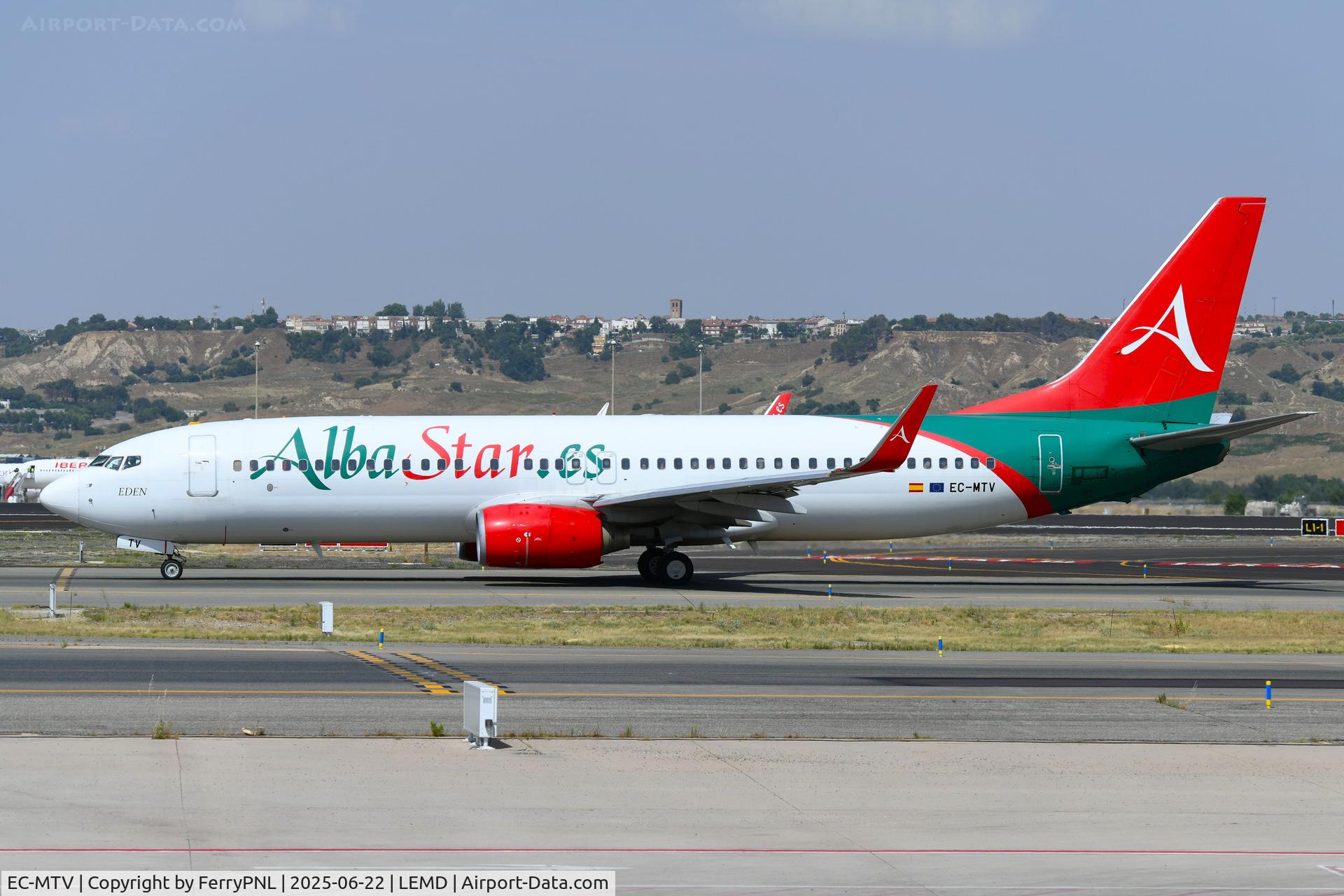 EC-MTV, 2000 Boeing 737-8K5 C/N 27992, Alba Star B738, former Hapag Lloyd, TUI and Orenair
