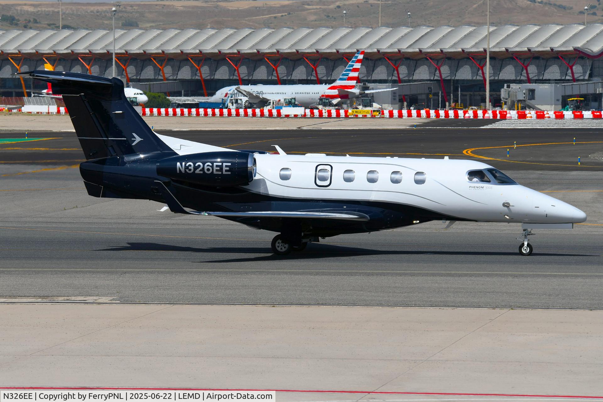 N326EE, 2023 Embraer EMB-505 Phenom 300E C/N 50500726, EMB505 arriving in MAD