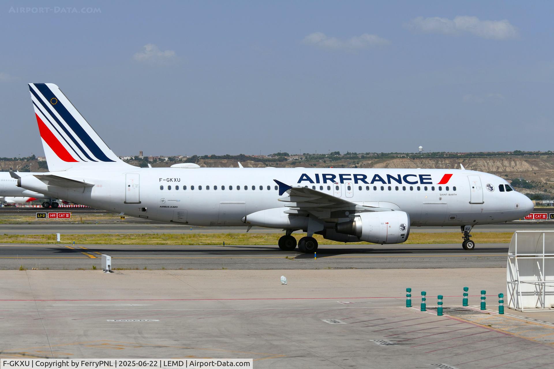 F-GKXU, 2009 Airbus A320-214 C/N 4063, Air France A320 arriving