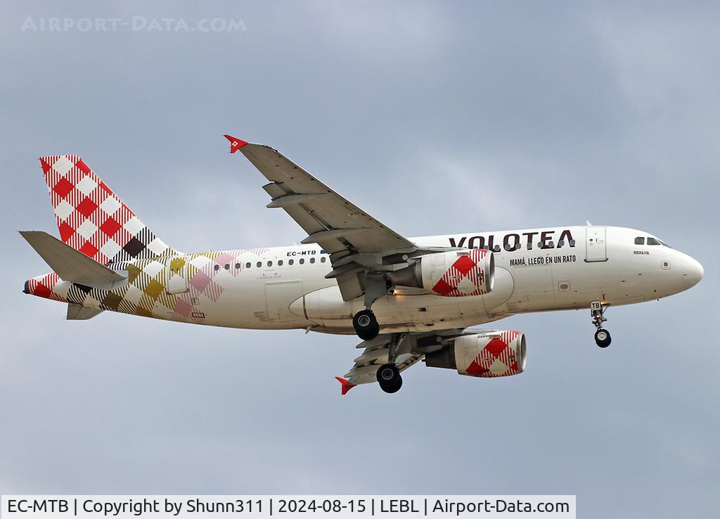EC-MTB, 2002 Airbus A319-111 C/N 1684, Landing rwy 24R