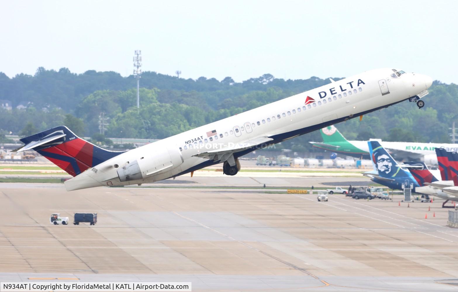 N934AT, 2000 Boeing 717-200 C/N 55070, DAL 712 zx atl-jan