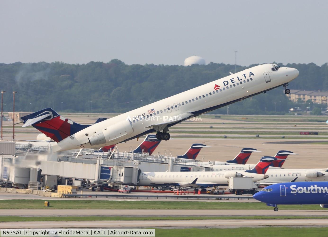 N935AT, 2000 Boeing 717-200 C/N 55069, DAL 712 zx atl-okc