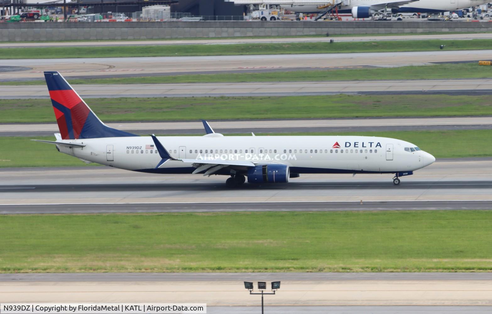 N939DZ, 2012 Boeing 737-90GPER C/N 38720, DAL 739 zx bna-atl