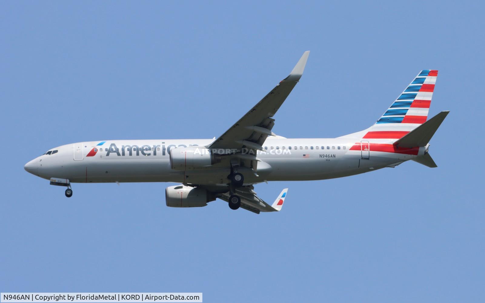 N946AN, 2000 Boeing 737-823 C/N 30600, AAL 738 zx las-ord