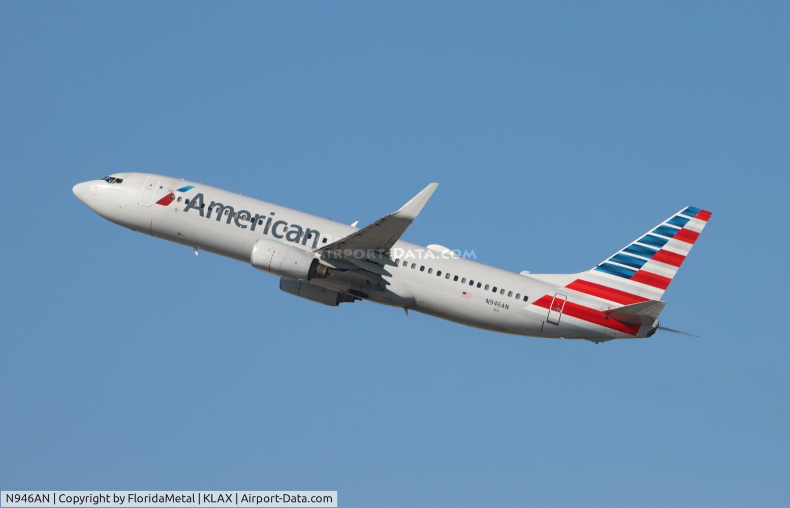 N946AN, 2000 Boeing 737-823 C/N 30600, AAL 738 zx lax-ord