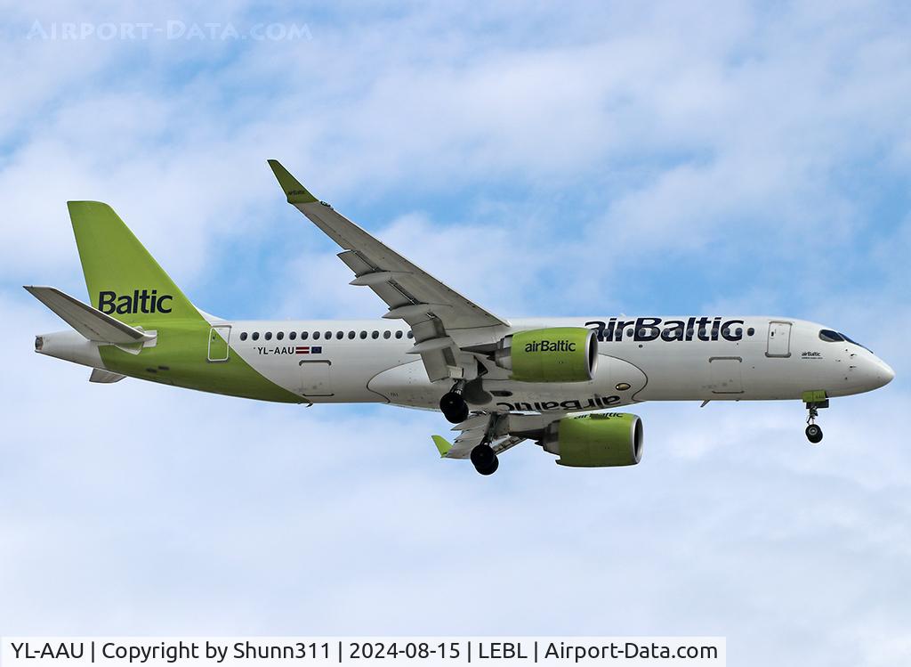 YL-AAU, 2019 Airbus A220-300 C/N 55064, Landing rwy 24R