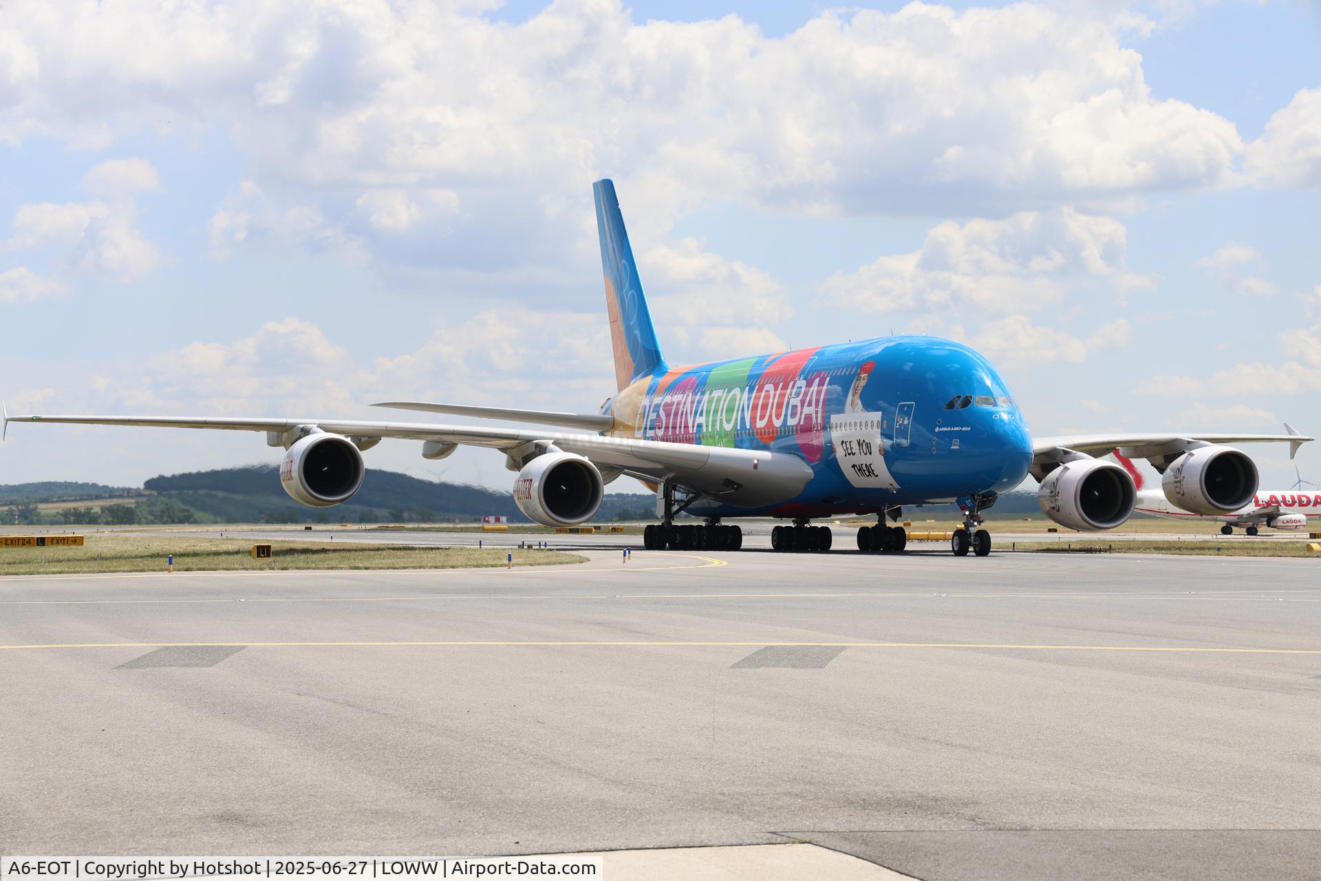 A6-EOT, 2015 Airbus A380-861 C/N 204, Taxiing in on L