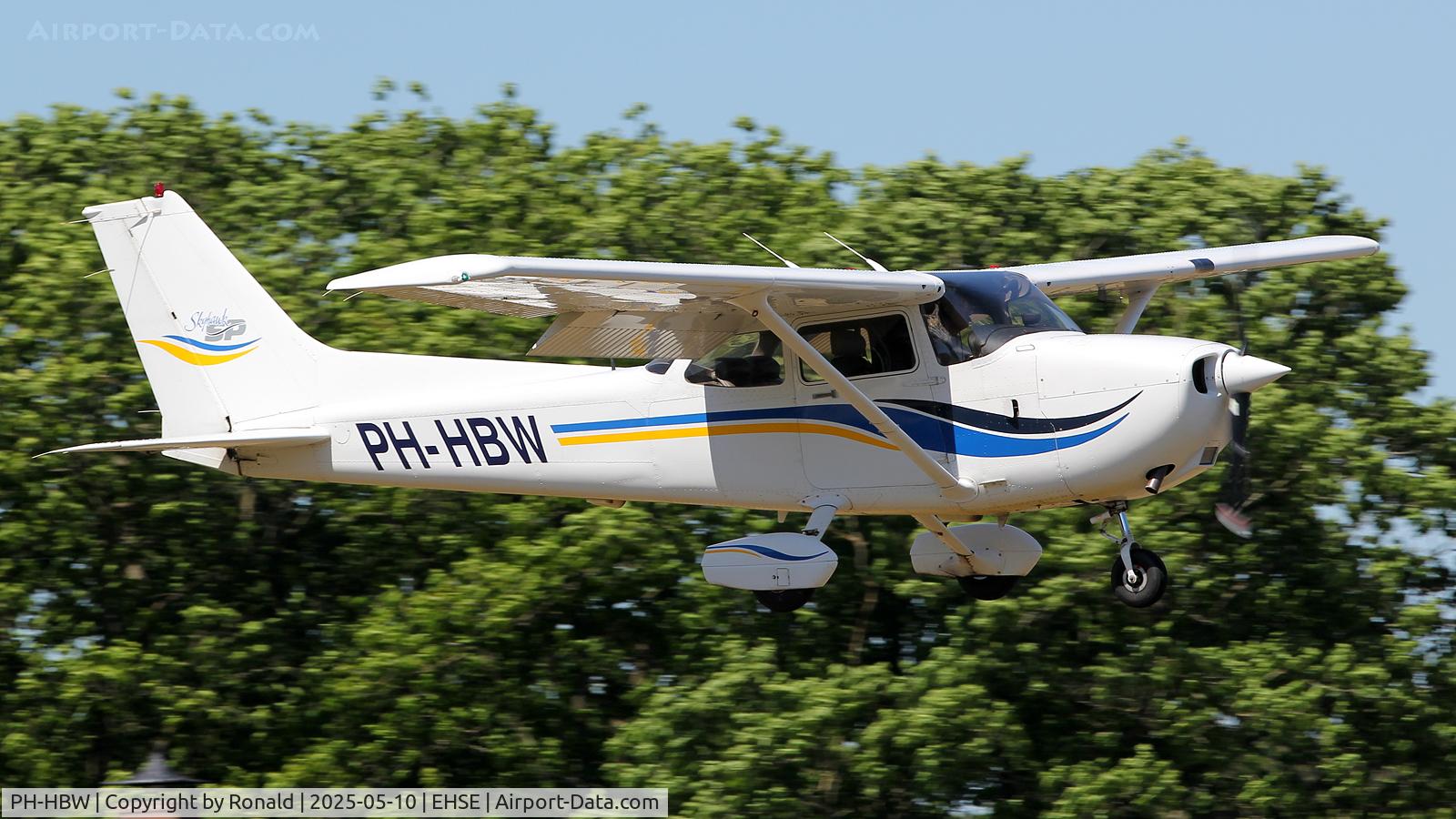 PH-HBW, Cessna 172S C/N 172S8113, at seppe