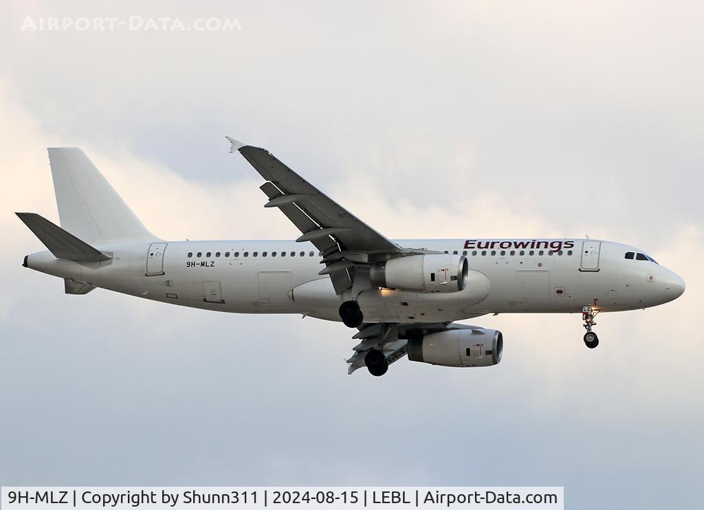 9H-MLZ, 2008 Airbus A320-232 C/N 3384, Landing rwy 24R