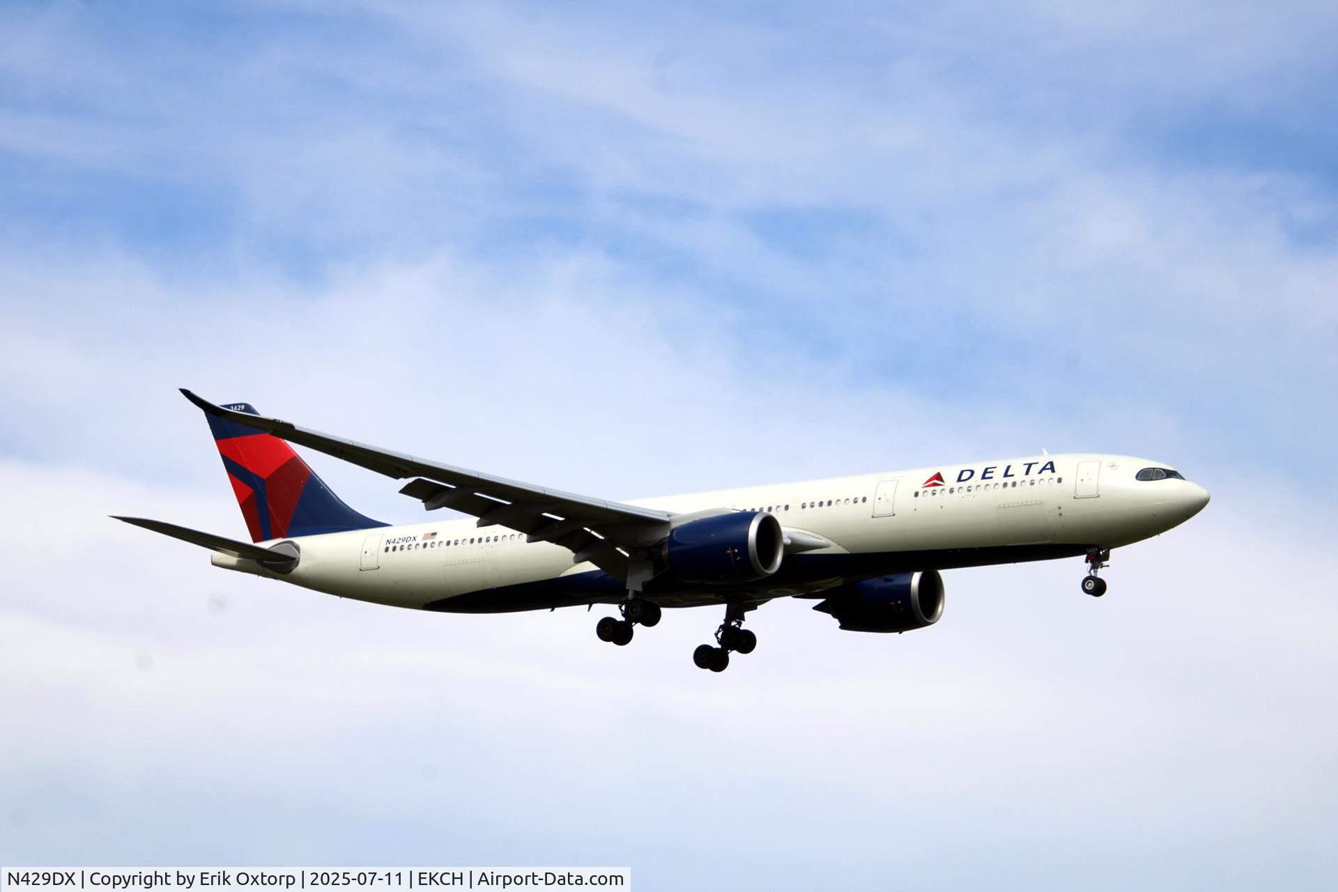 N429DX, 2024 Airbus A330-941 C/N 2067, First visit of an A330-900 of Delta.   N429DX landing rw 04L