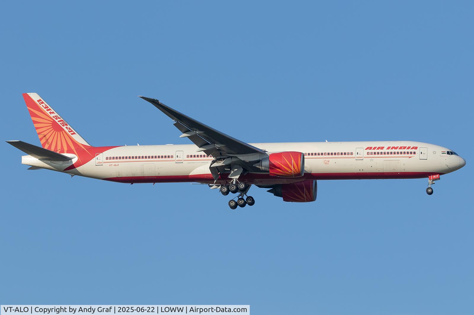 VT-ALO, 2009 Boeing 777-337/ER C/N 36313, Air India 777-300