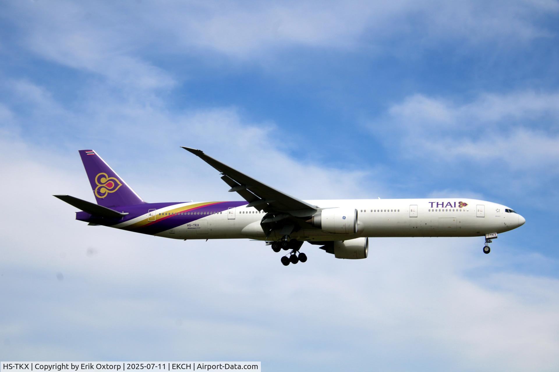 HS-TKX, 2014 Boeing 777-3D7/ER C/N 42113, HS-TKX landing rw 04L