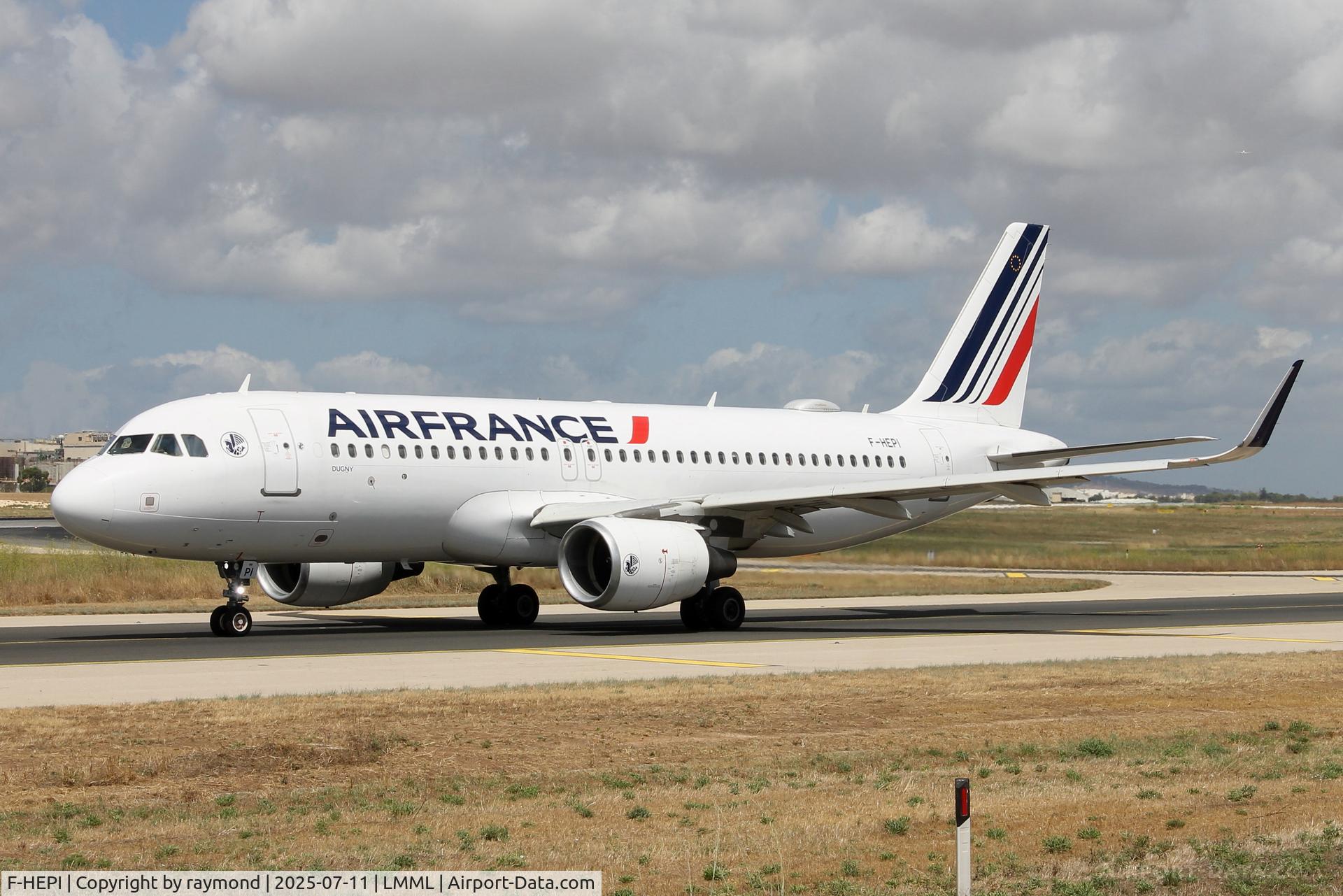 F-HEPI, 2017 Airbus A320-214 C/N 7713, Air France Airbus A320-214 reg F-HEPI taxying out for departure from Malta to CDG Paris,