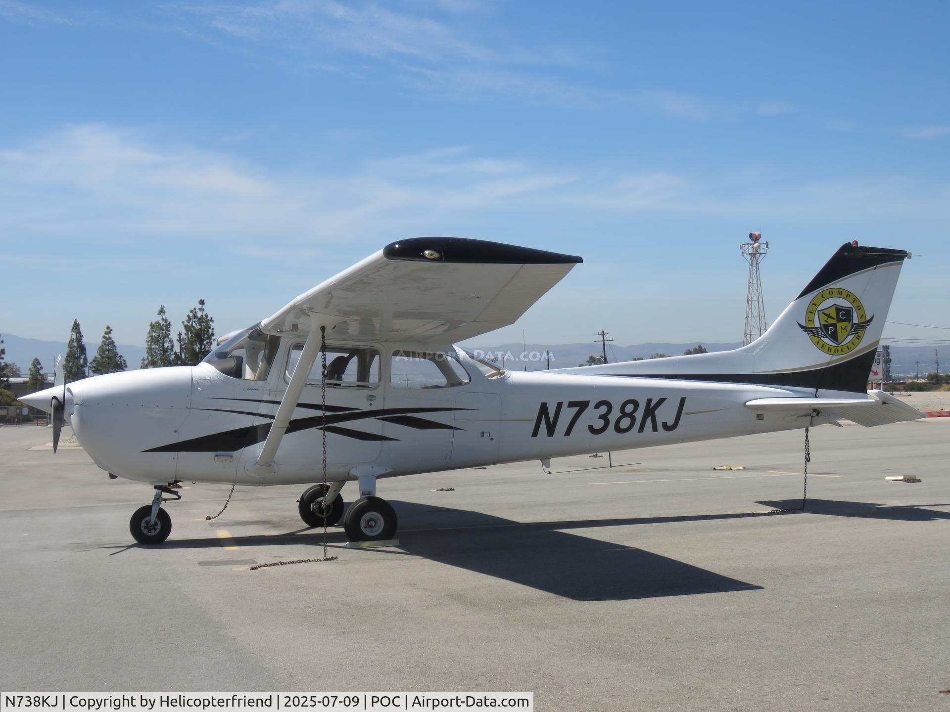 N738KJ, 1977 Cessna 172N C/N 17270035, New paint scheme