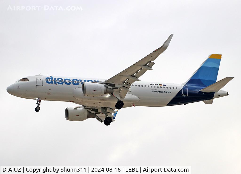 D-AIUZ, 2017 Airbus A320-214 C/N 7625, Landing rwy 24R