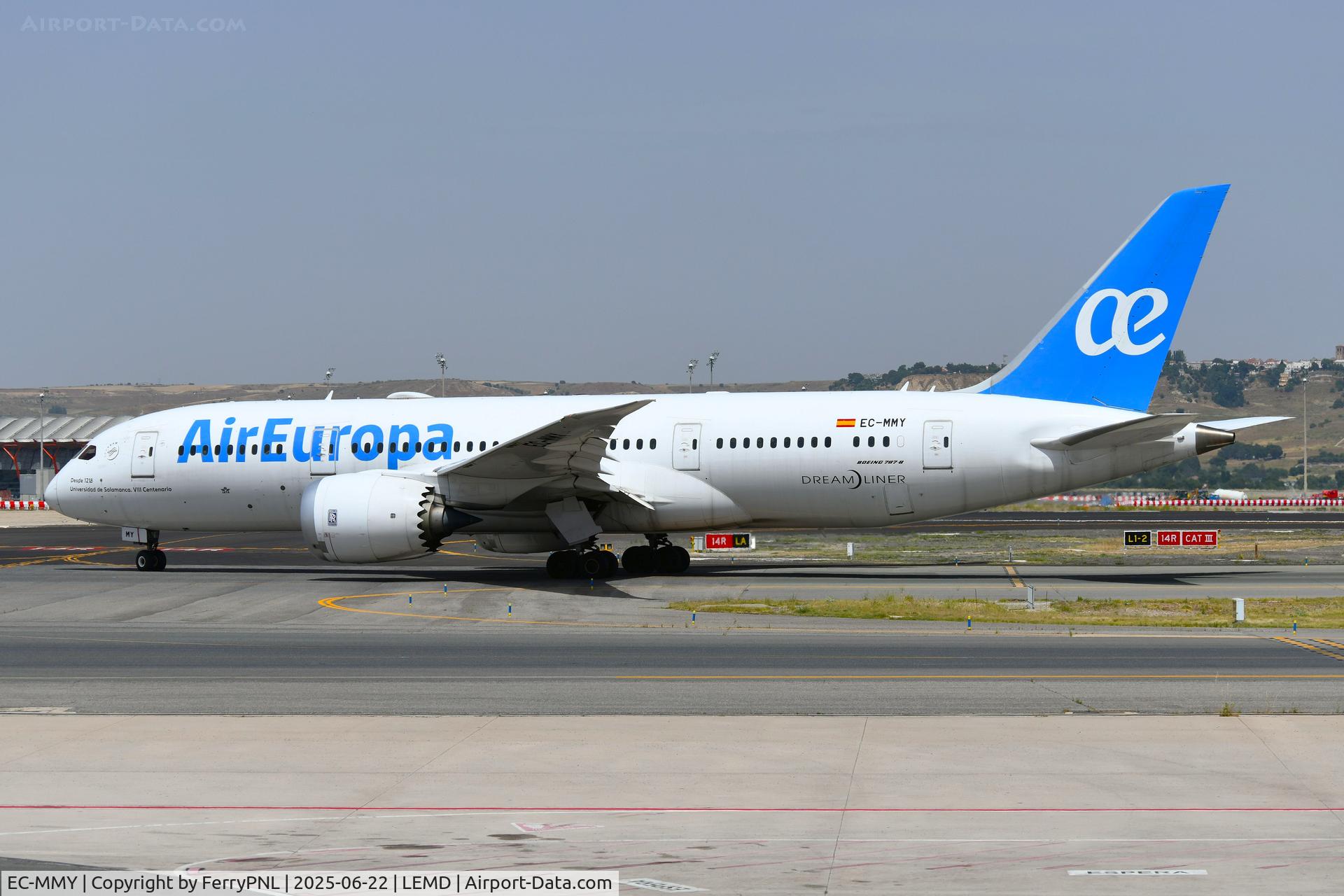 EC-MMY, 2016 Boeing 787-8 Dreamliner Dreamliner C/N 36416, Air Europa B788 taxying for departure
