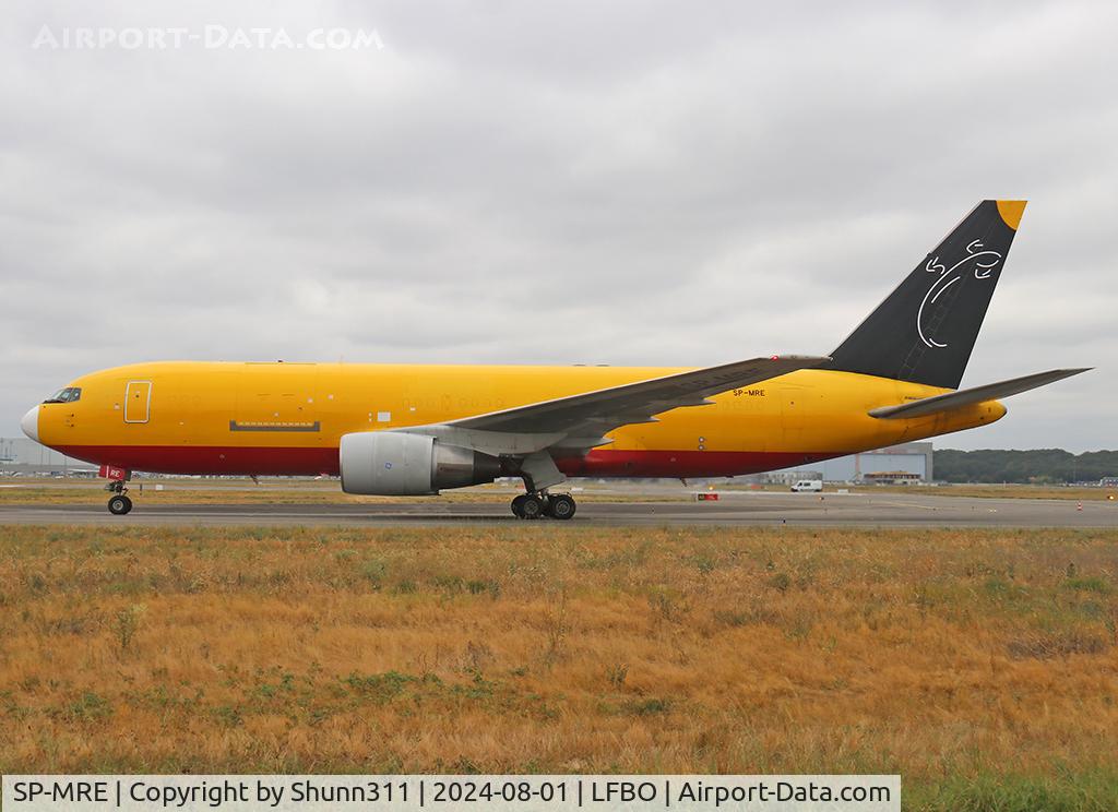 SP-MRE, 1985 Boeing 767-281(BDSF) C/N 23146, Taxiing to the Cargo apron...