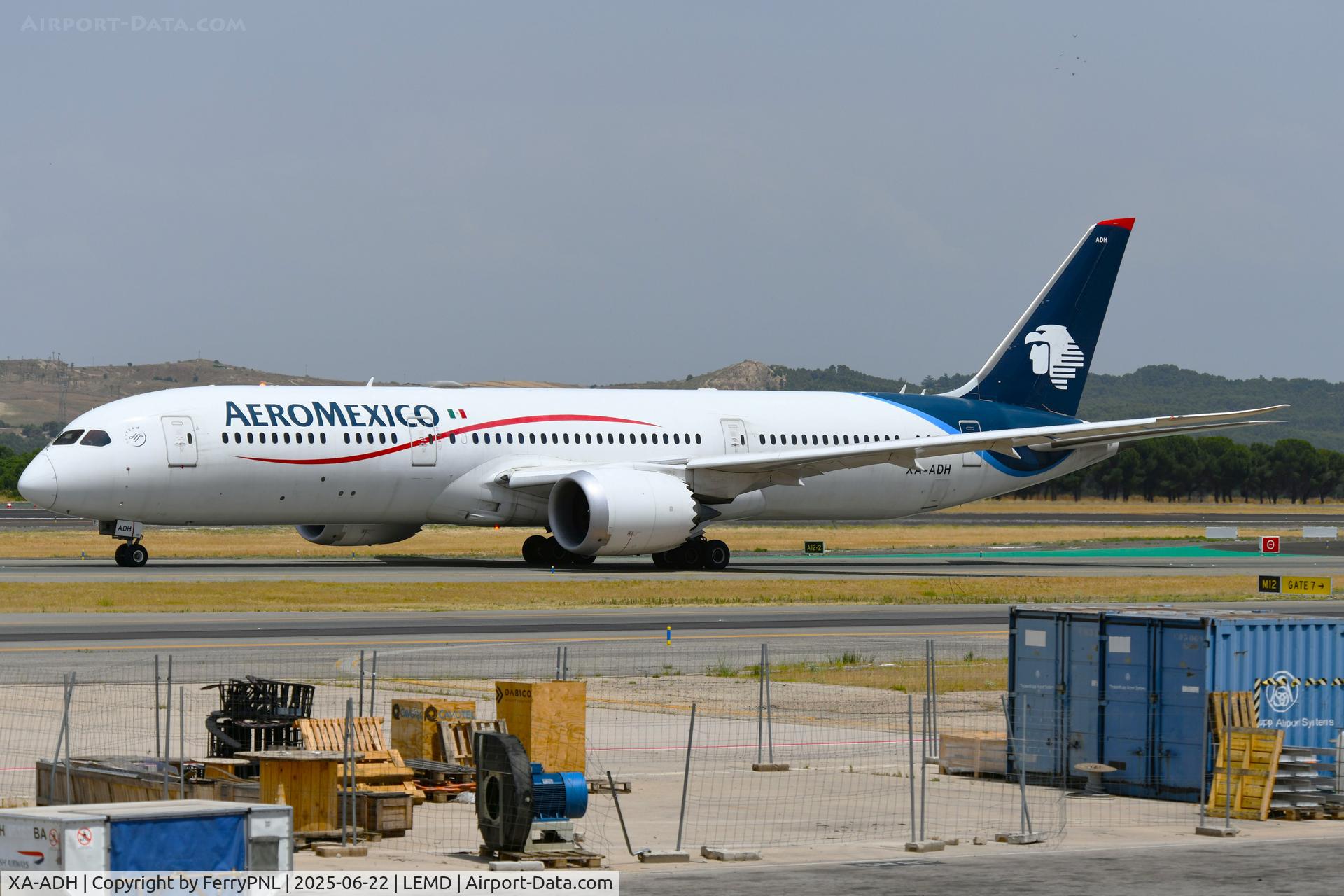 XA-ADH, 2018 Boeing 787-9 Dreamliner C/N 44427, AeroMexico B789 departing MAD