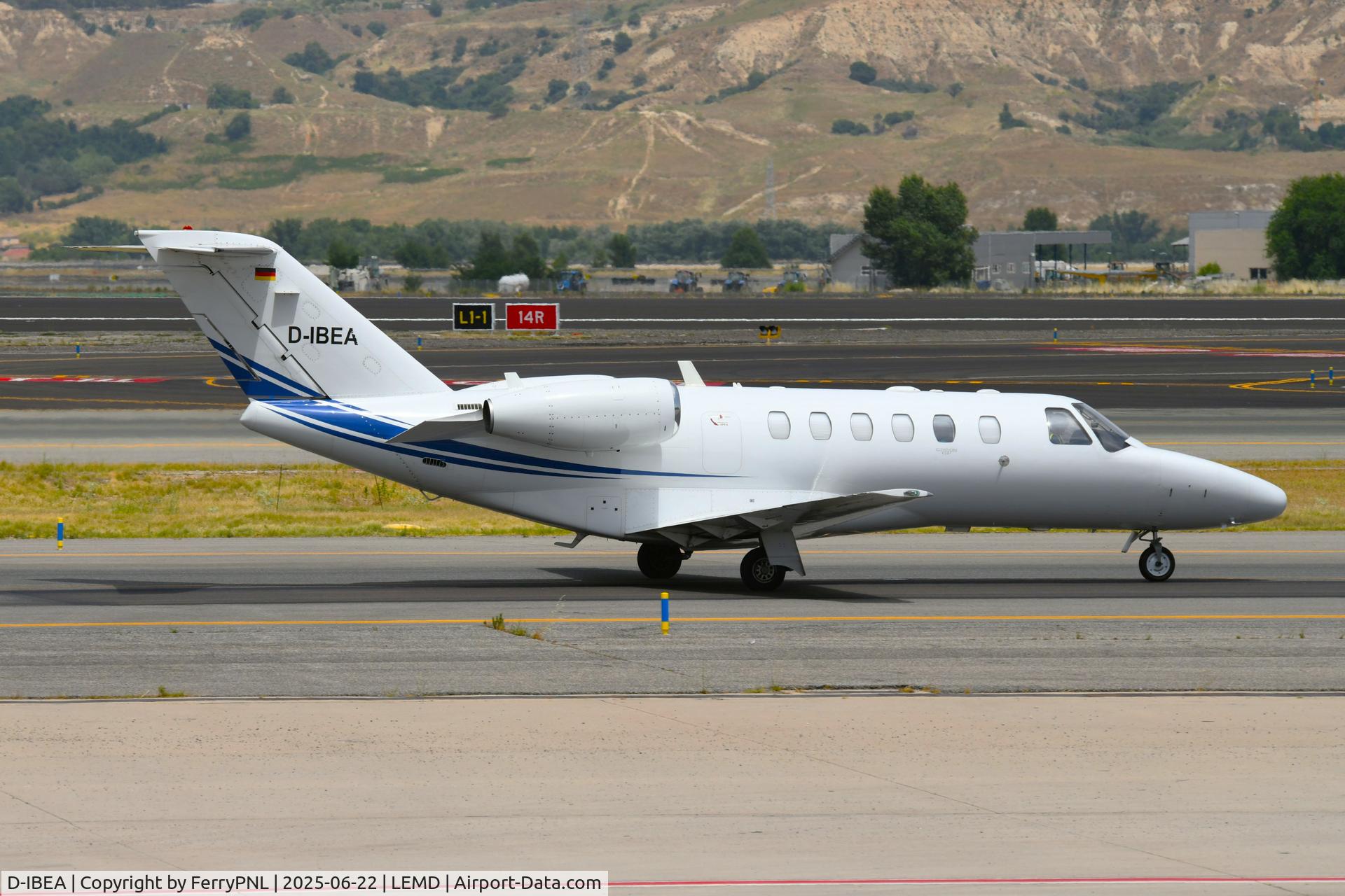 D-IBEA, Cessna 525A CitationJet CJ2+ C/N 525A-0383, Proair Ce525A arriving