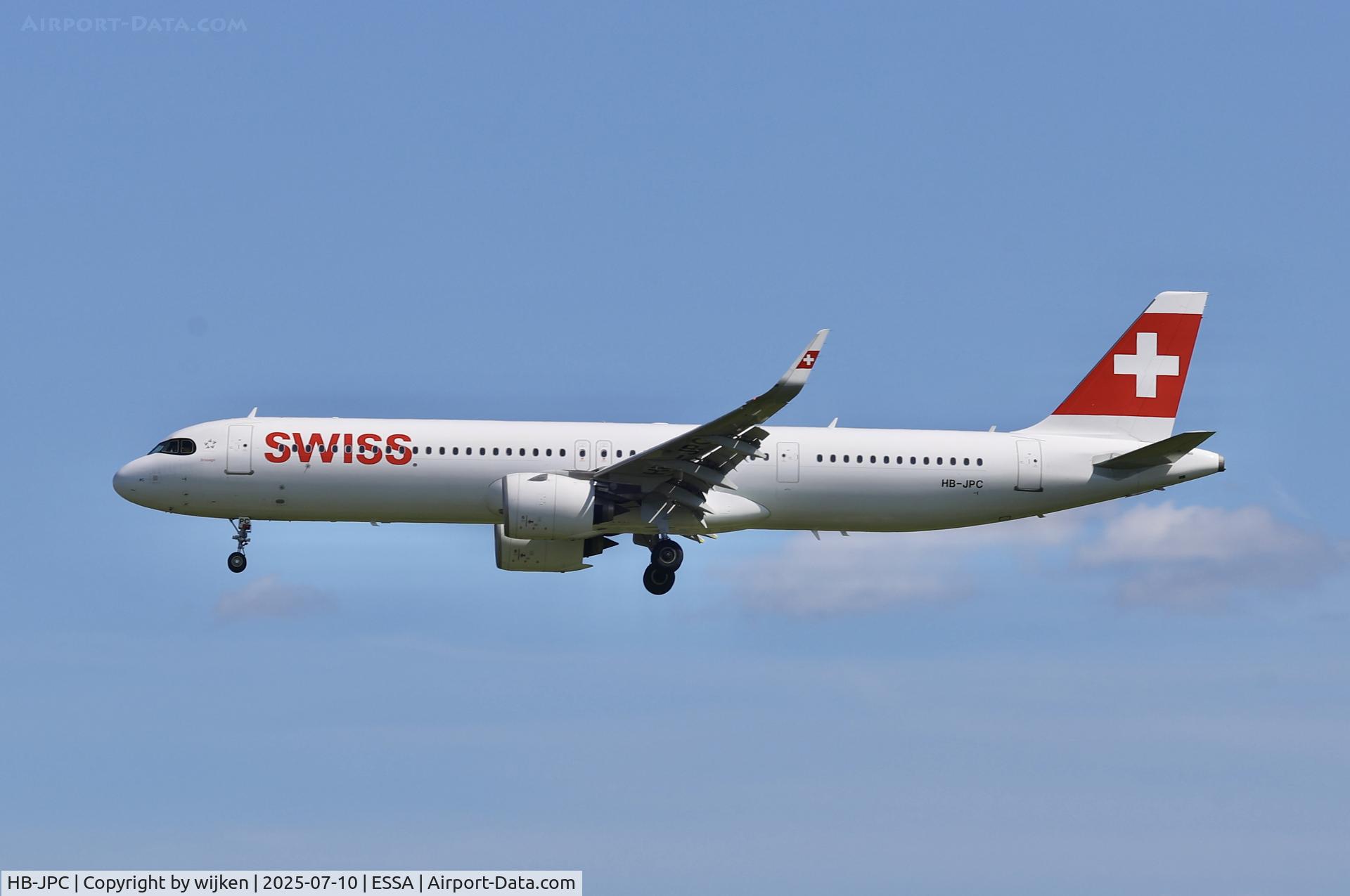 HB-JPC, 2023 Airbus A321-271NX C/N 11298, Rwy 01L