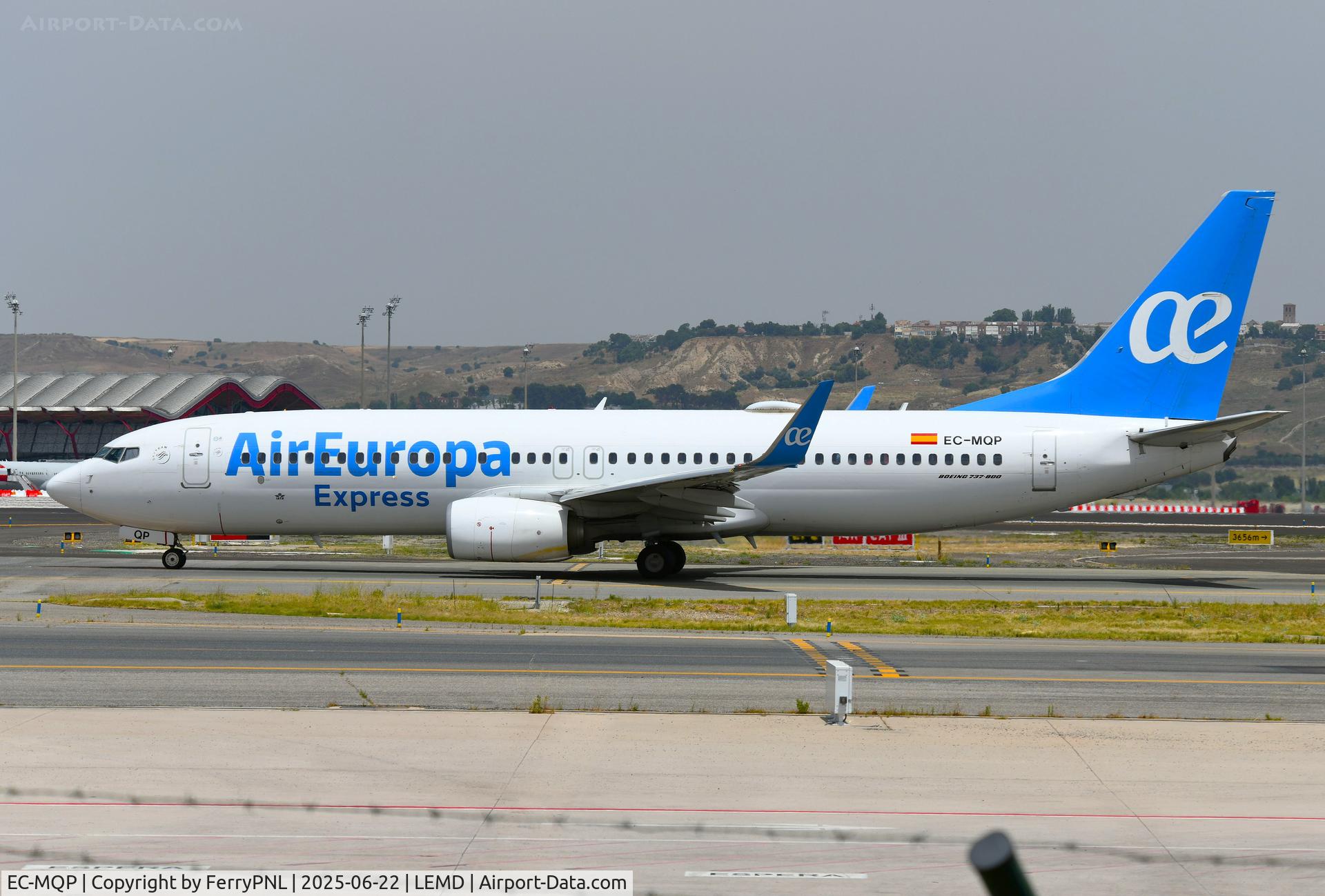EC-MQP, 2017 Boeing 737-85P C/N 60588, Departure for Air Europa Express B738