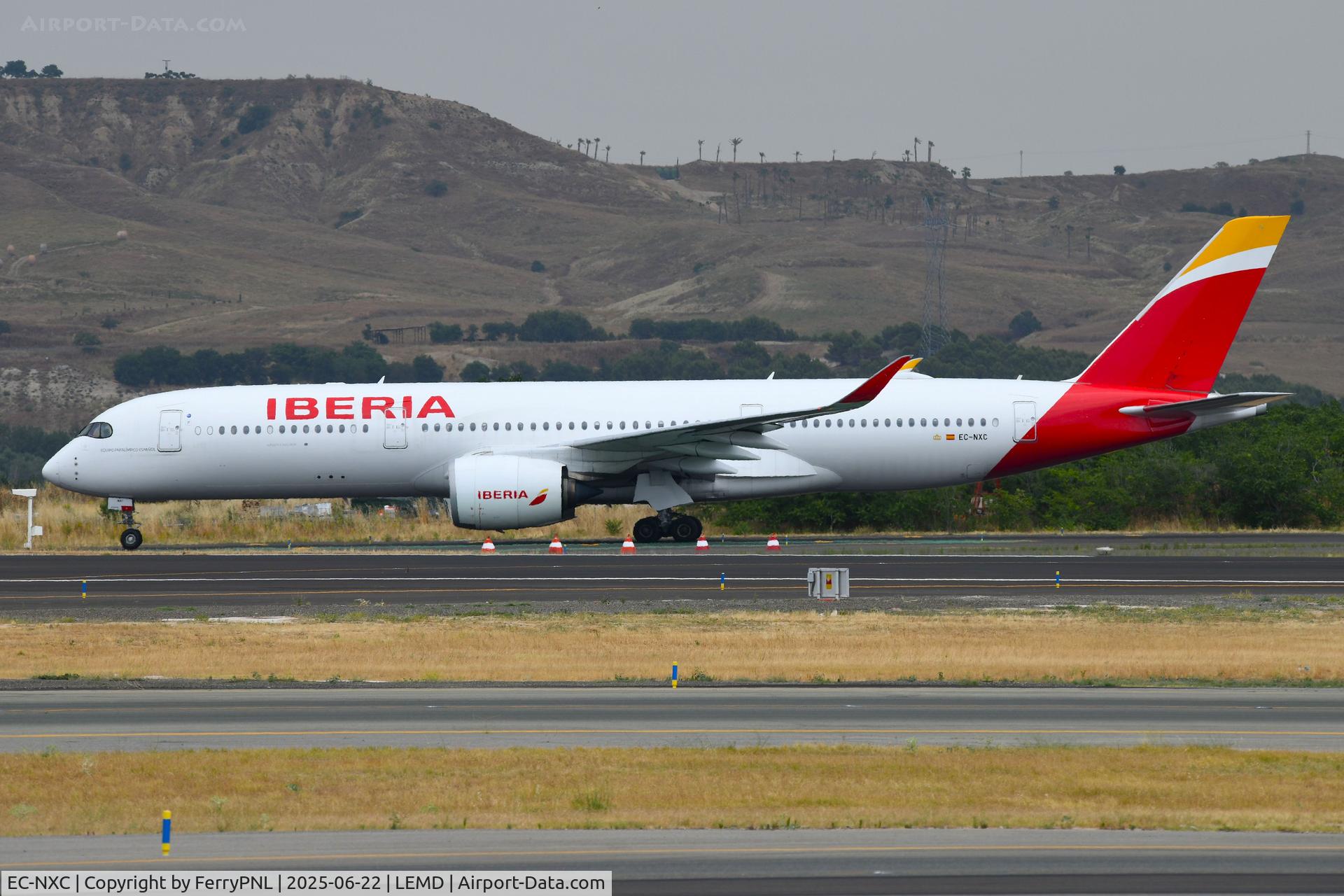 EC-NXC, 2022 Airbus A350-941 C/N 556, Iberia A359 vacating the runway