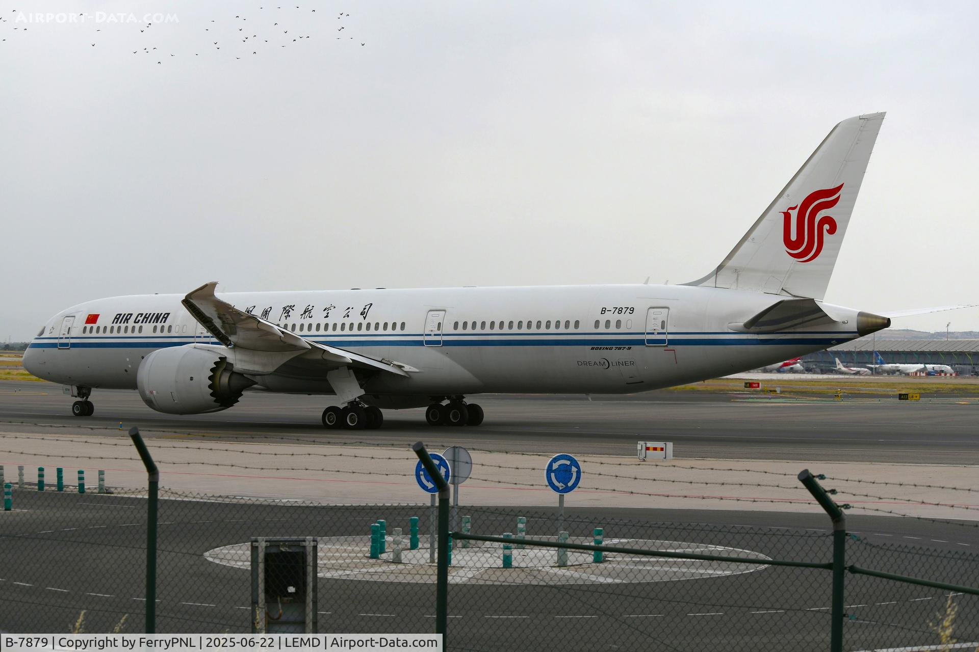 B-7879, 2016 Boeing 787-9 Dreamliner Dreamliner C/N 34307, Air China B789