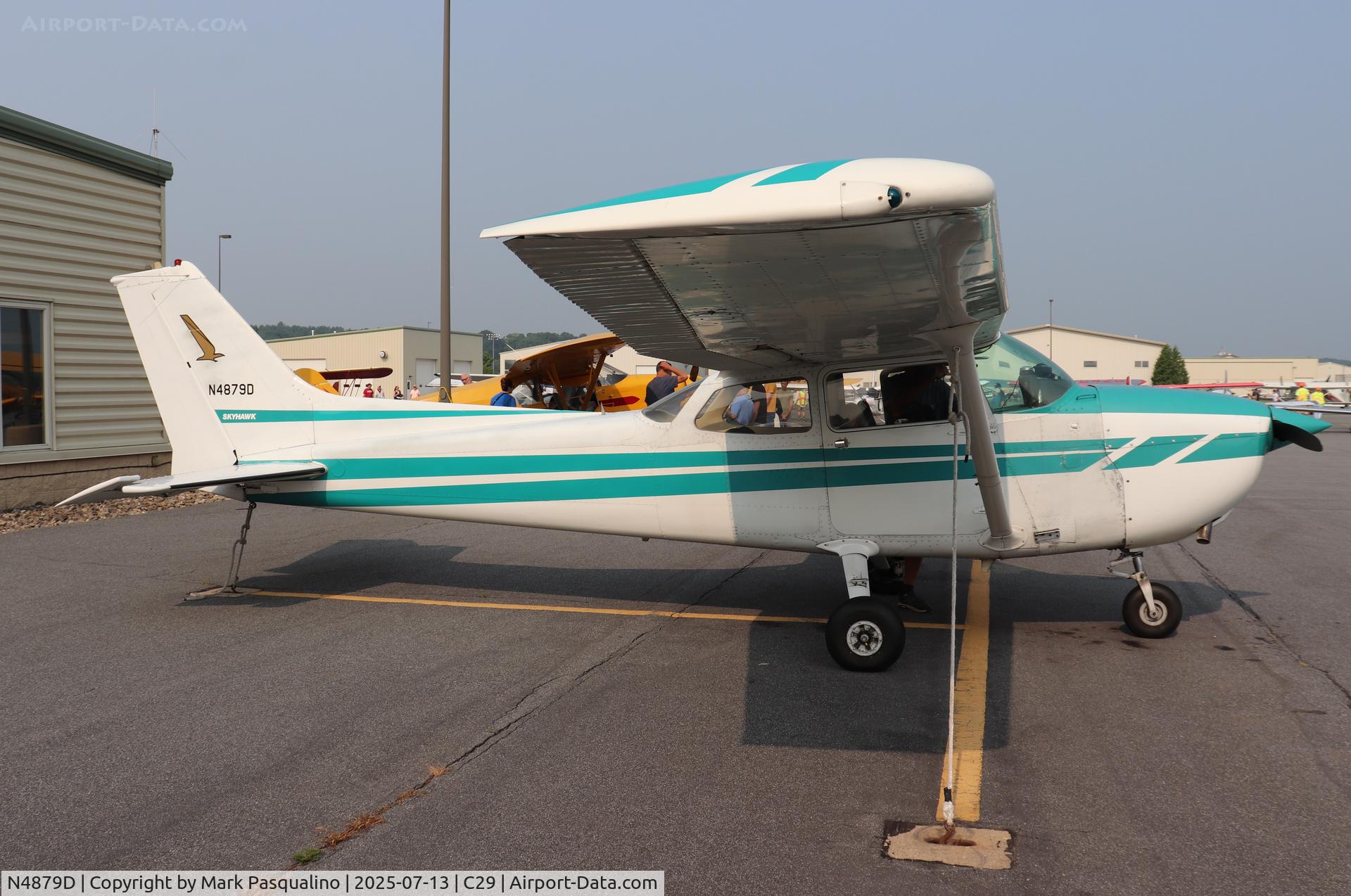 N4879D, 1979 Cessna 172N C/N 17272384, Cessna 172N