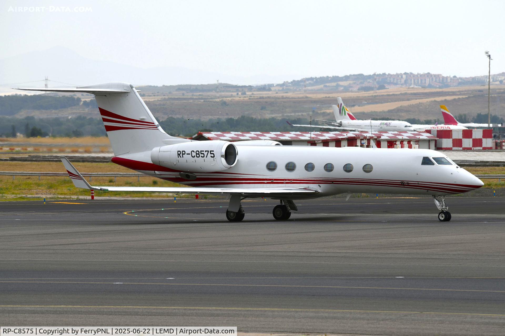 RP-C8575, Gulfstream G350 C/N 4040, Arrival of Philippine G350 in MAD