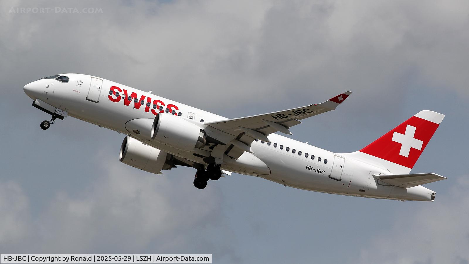 HB-JBC, 2016 Bombardier CSeries CS100 (BD-500-1A10) C/N 50012, at zrh