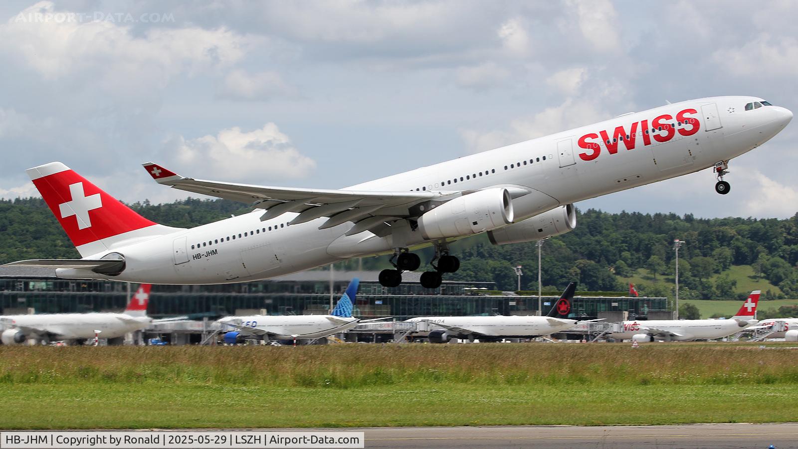 HB-JHM, 2012 Airbus A330-343X C/N 1355, at zrh