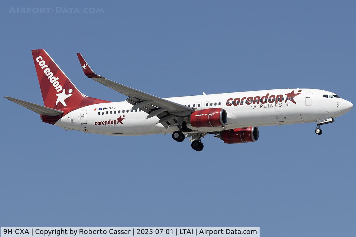 9H-CXA, 2014 Boeing 737-85R C/N 42804, Arrival