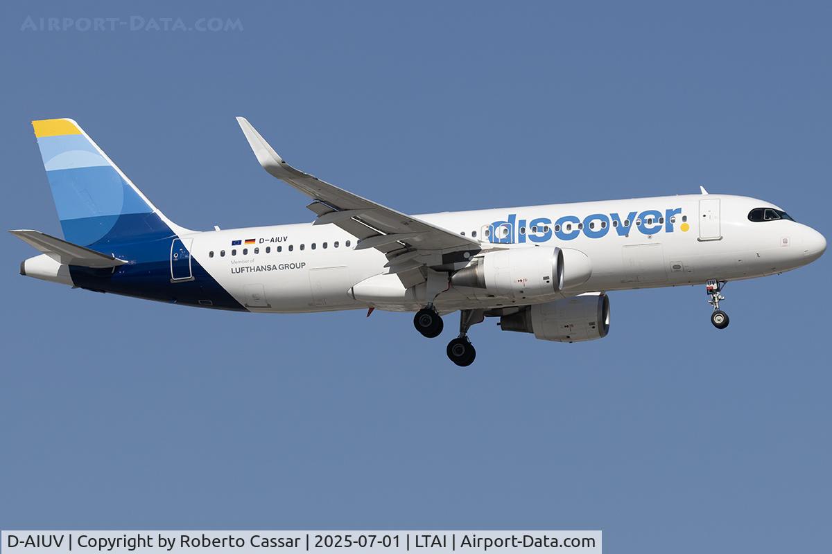D-AIUV, 2016 Airbus A320-214 C/N 7174, Arrival