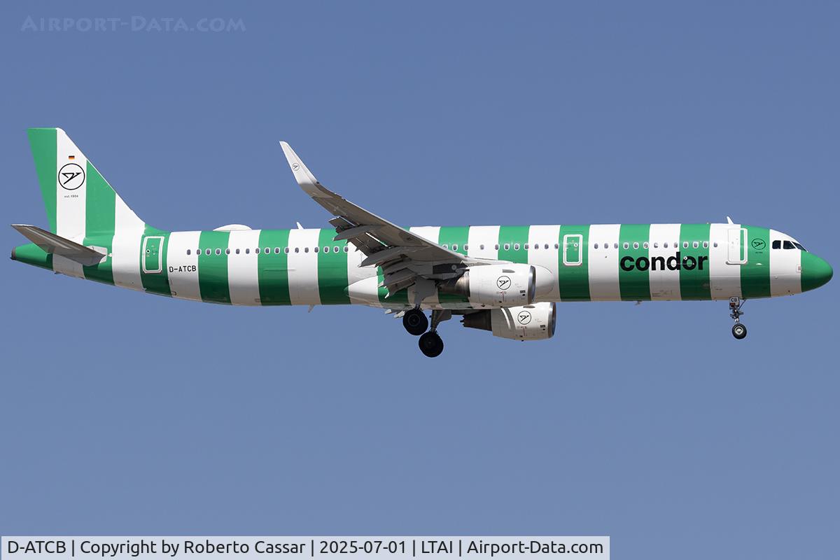 D-ATCB, 2015 Airbus A321-211 C/N 6432, Arrival